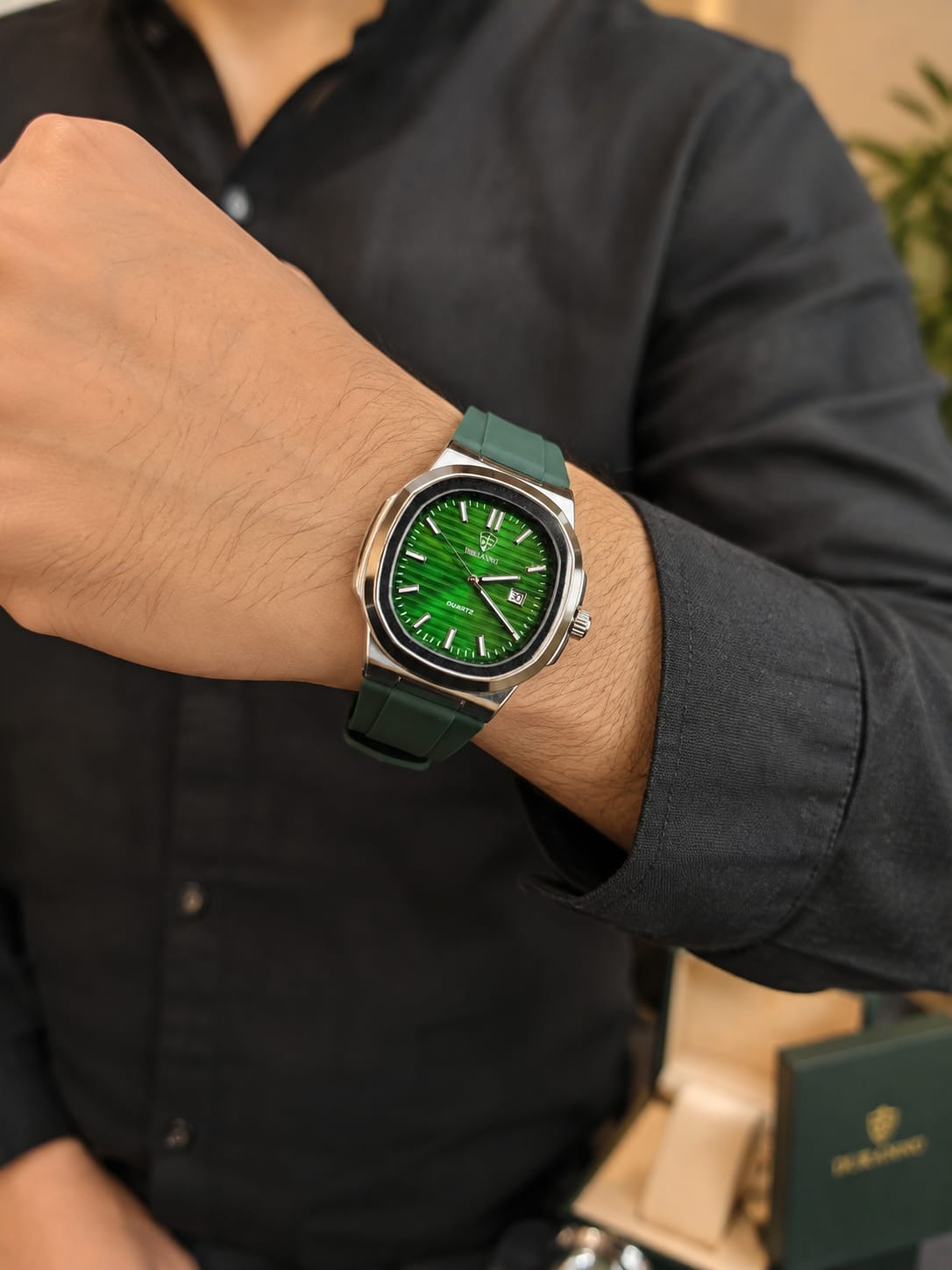 Ultra Thin Waterproof Men's Watch