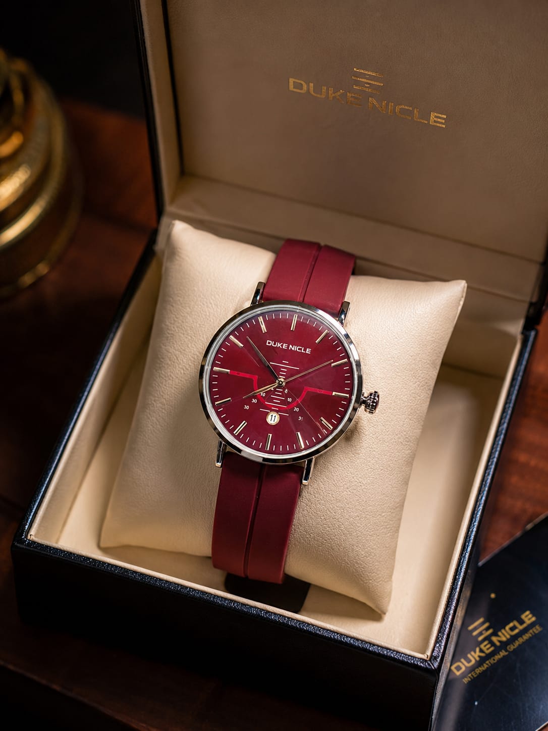 Duke Nicle Men’s Luxury Watch